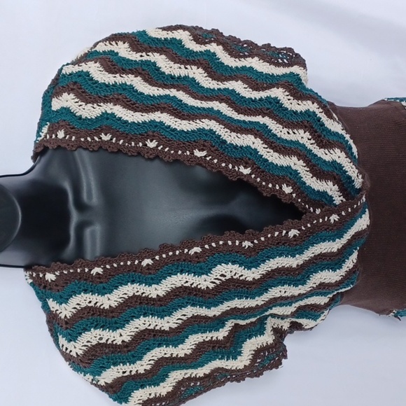 BCBGMaxAzria Kimono Crochet Zig-Zag Dress, Ptp=18, Length=42", Stretchy - Picture 2 of 9